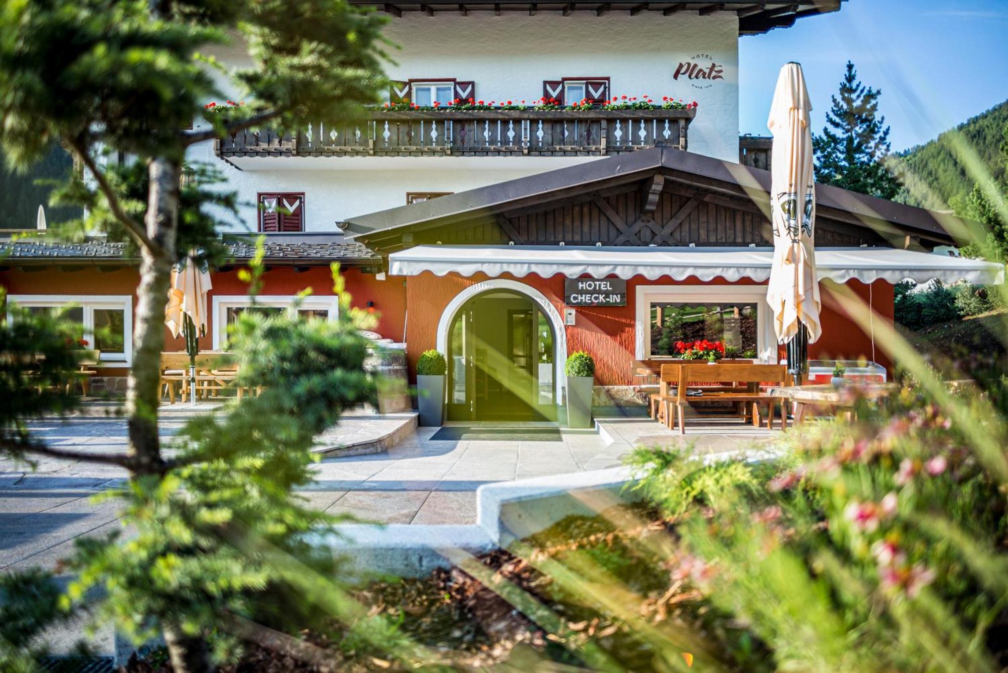 Hotel Platz Ortisei Ngoại thất bức ảnh